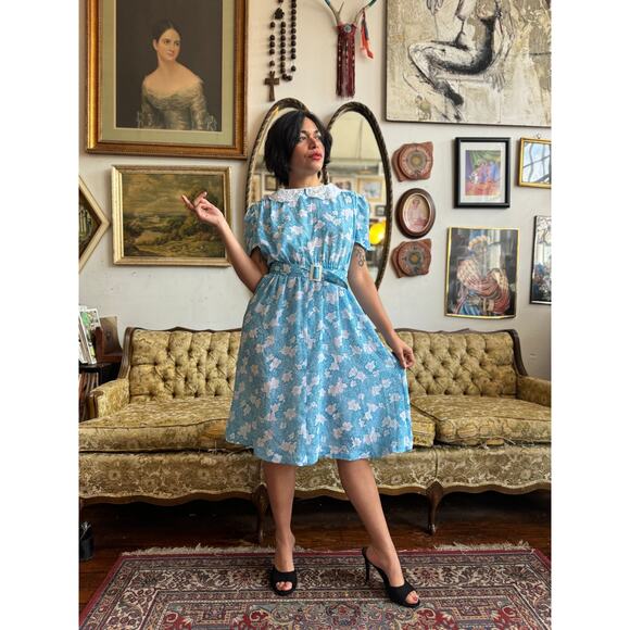 60s Rockabilly Blue and White Floral Dress w Belt Size Size Medium - Picture 1 of 6